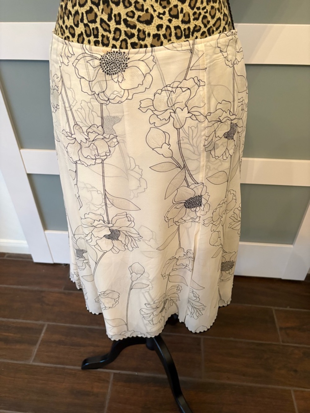 White House Black Market Cream Floral A-Line Midi Skirt